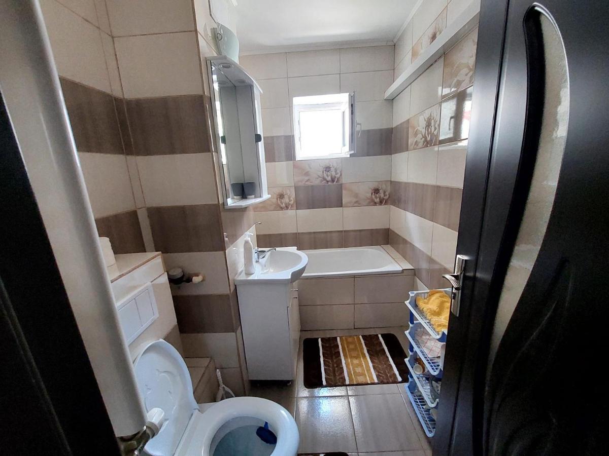 Apartament Beatrice Navodari Exterior photo